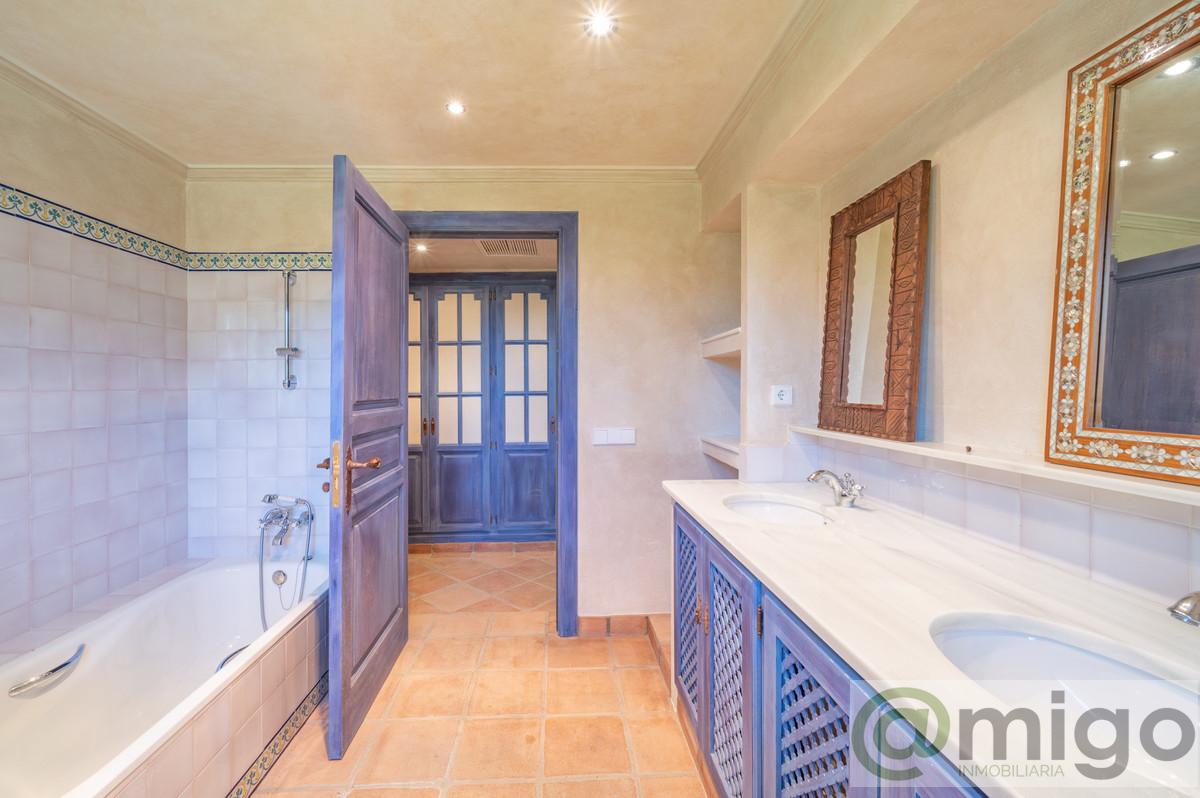 Venta de villa en Estepona