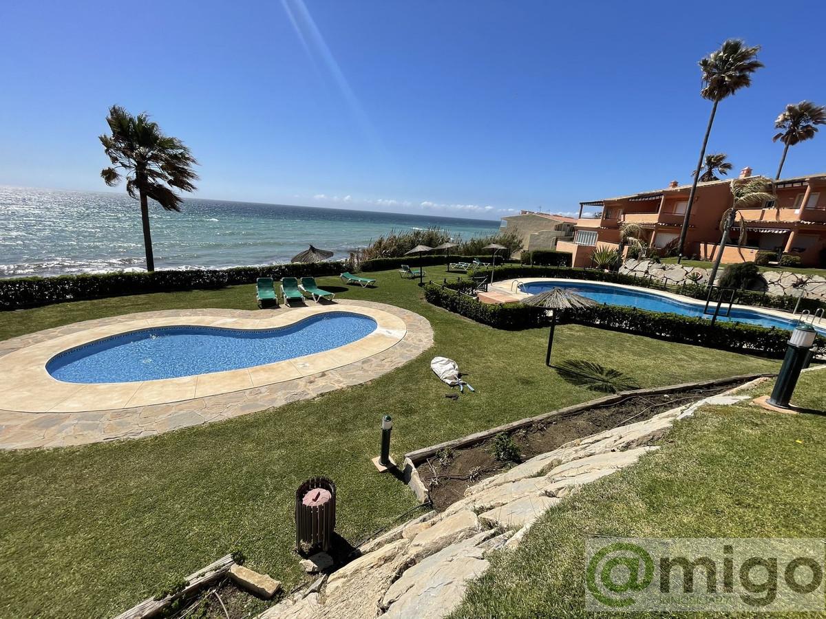 For sale of apartment in Estepona