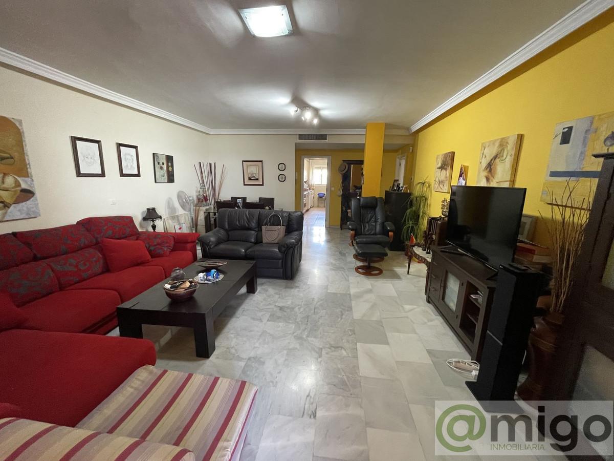 For sale of apartment in Estepona