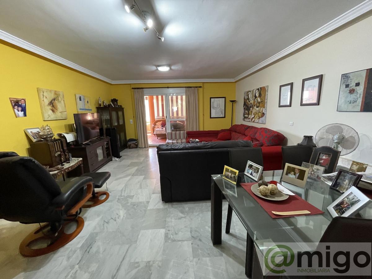 For sale of apartment in Estepona
