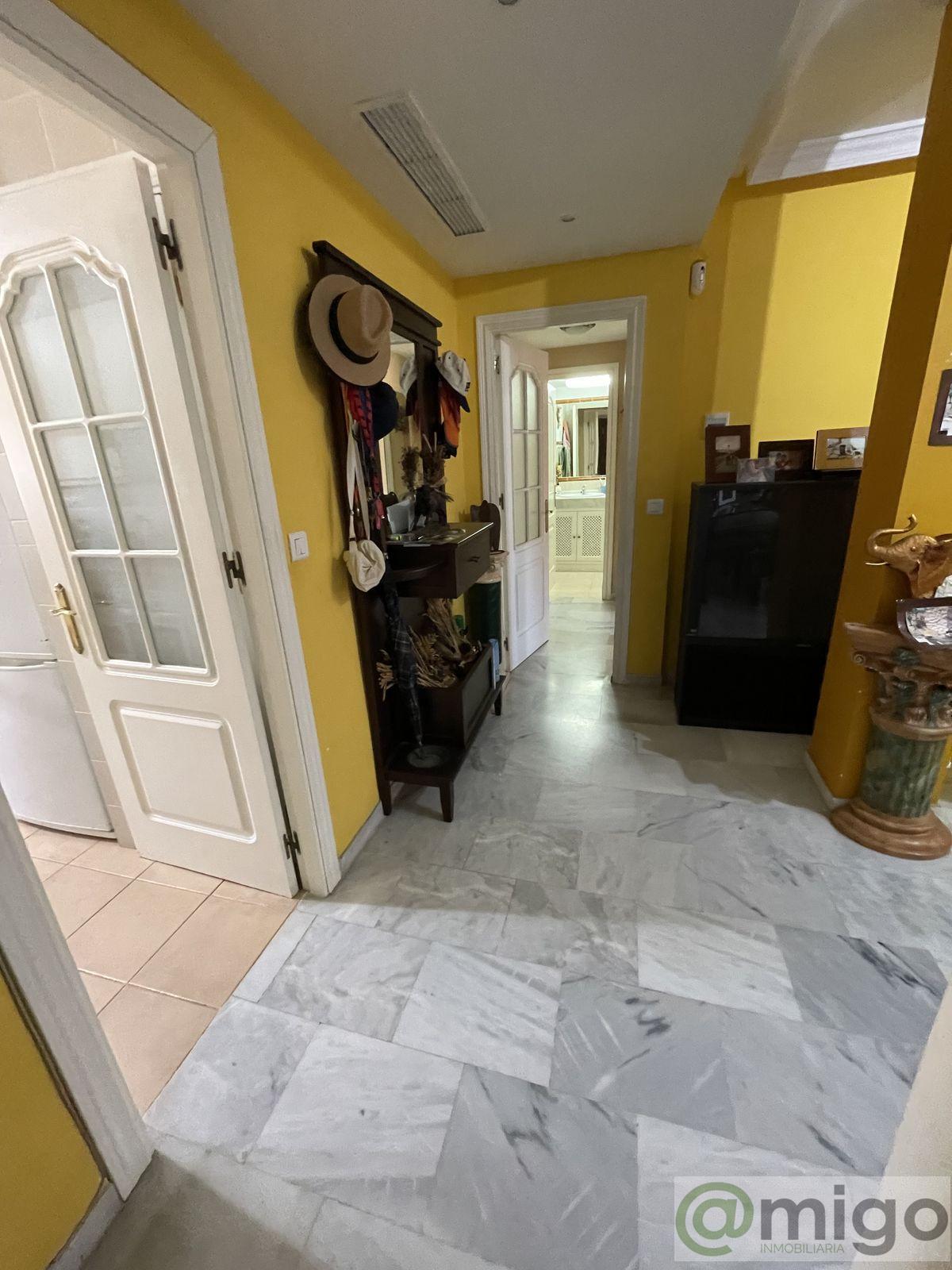 For sale of apartment in Estepona