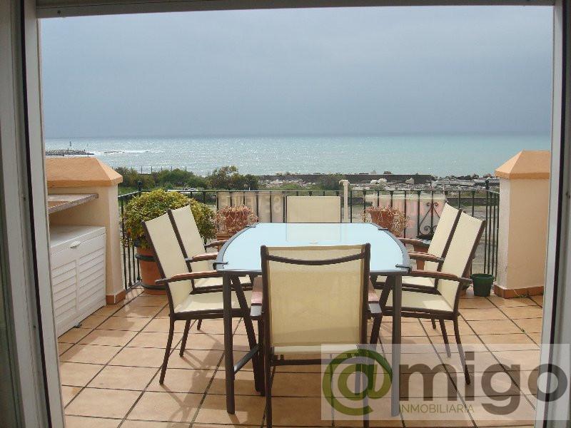 For sale of villa in Estepona