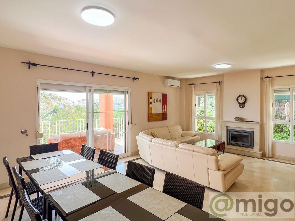 Venta de villa en Cerros del Aguila