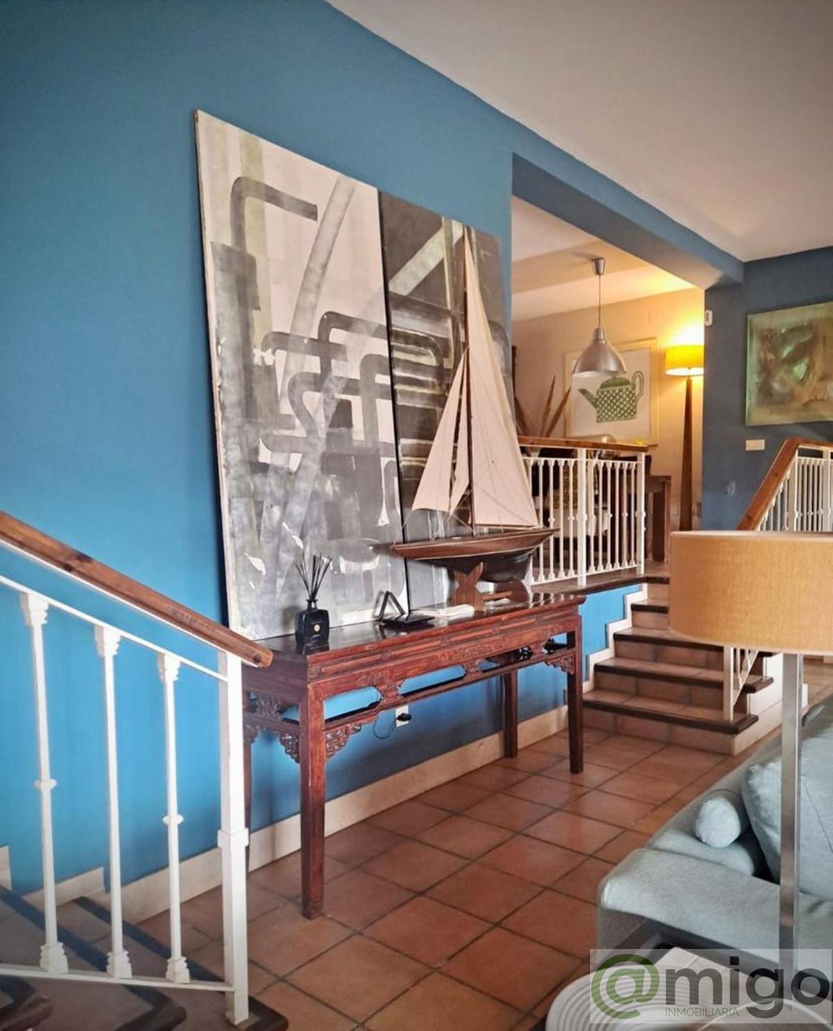 For sale of villa in Manilva