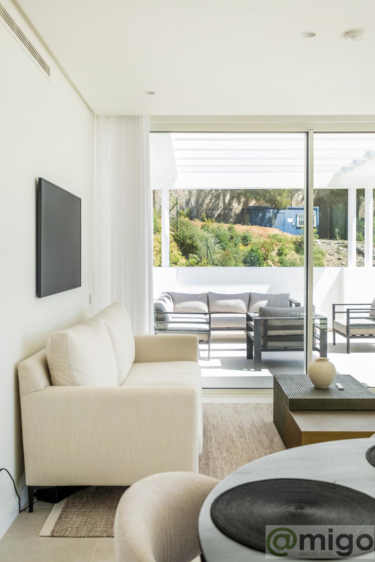 For sale of penthouse in Marbella