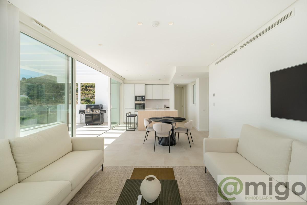 For sale of penthouse in Marbella
