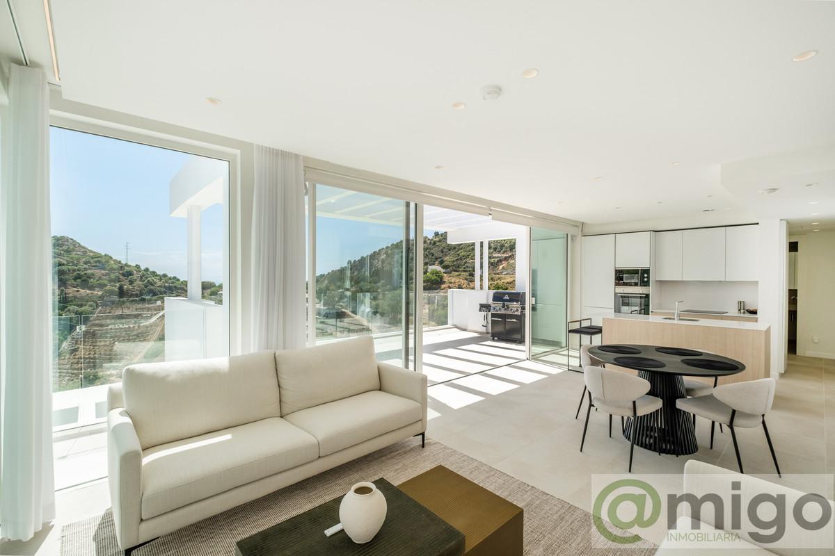 For sale of penthouse in Marbella