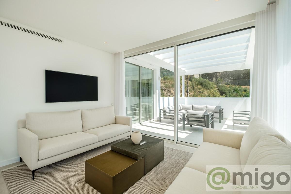 For sale of penthouse in Marbella