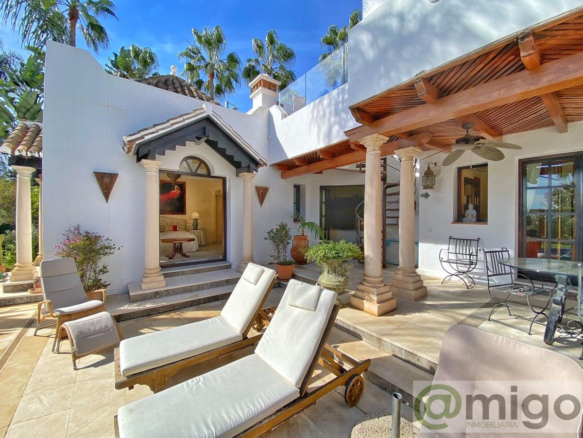 Продажа от

 Виллa на Marbella