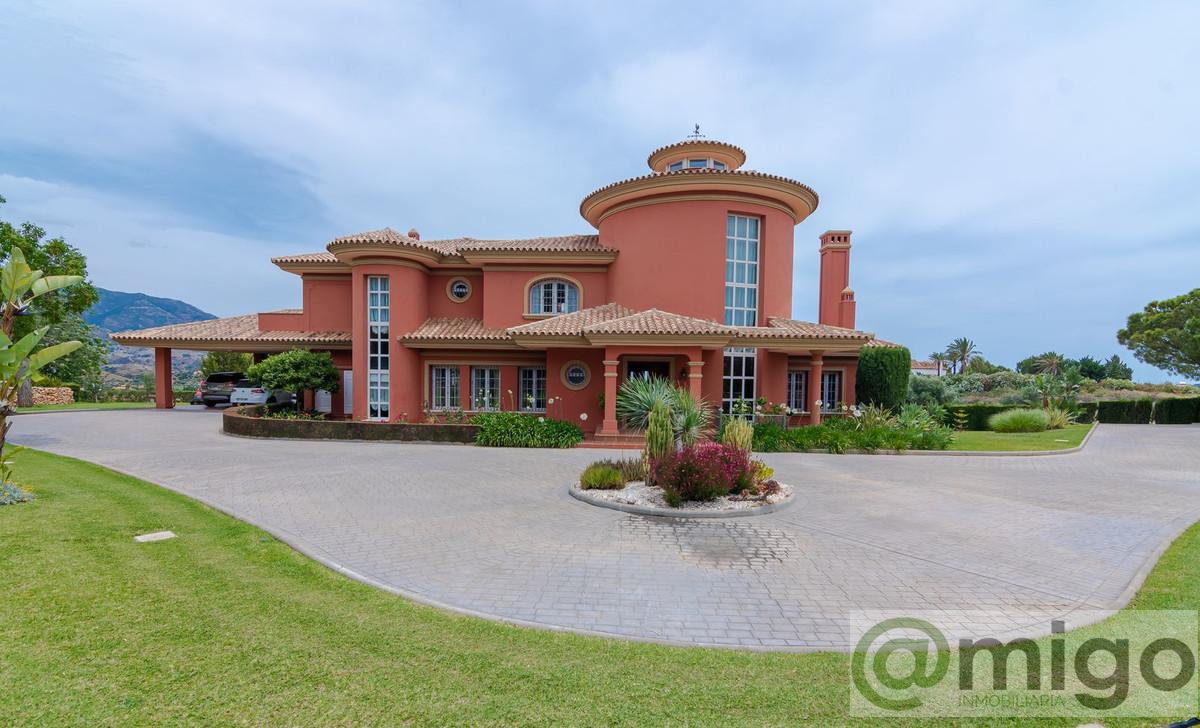 Venta de villa en La Cala de Mijas