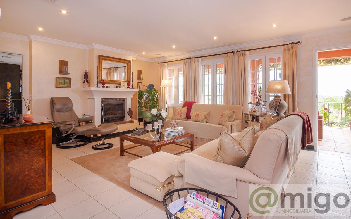 Venta de villa en La Cala de Mijas