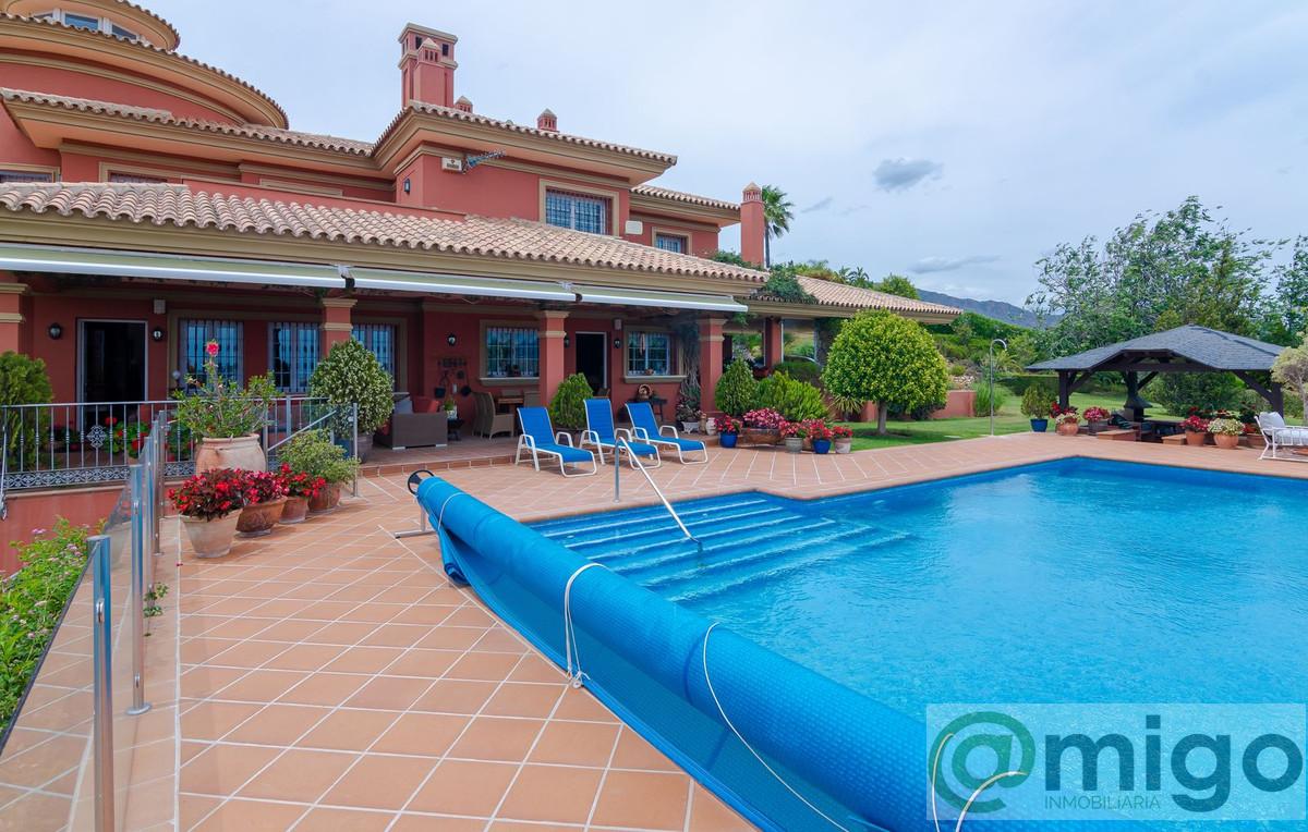 Venta de villa en La Cala de Mijas