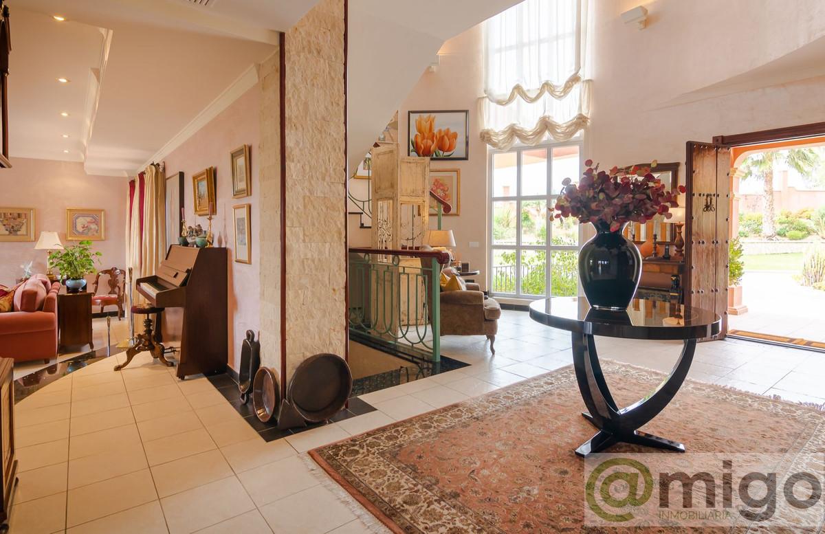 Venta de villa en La Cala de Mijas