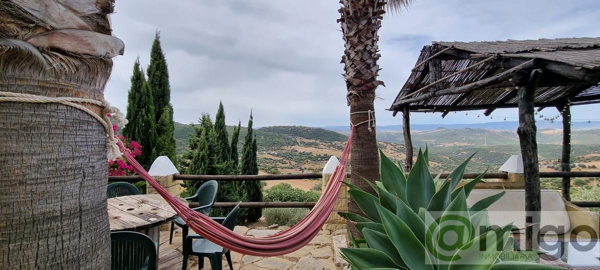 For sale of villa in Casares