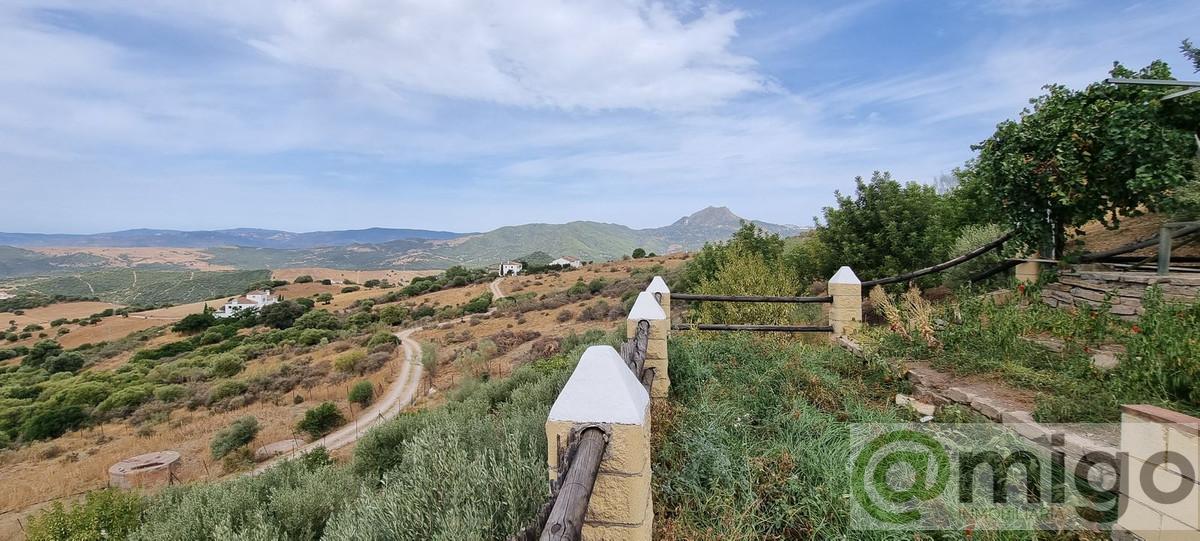 For sale of villa in Casares