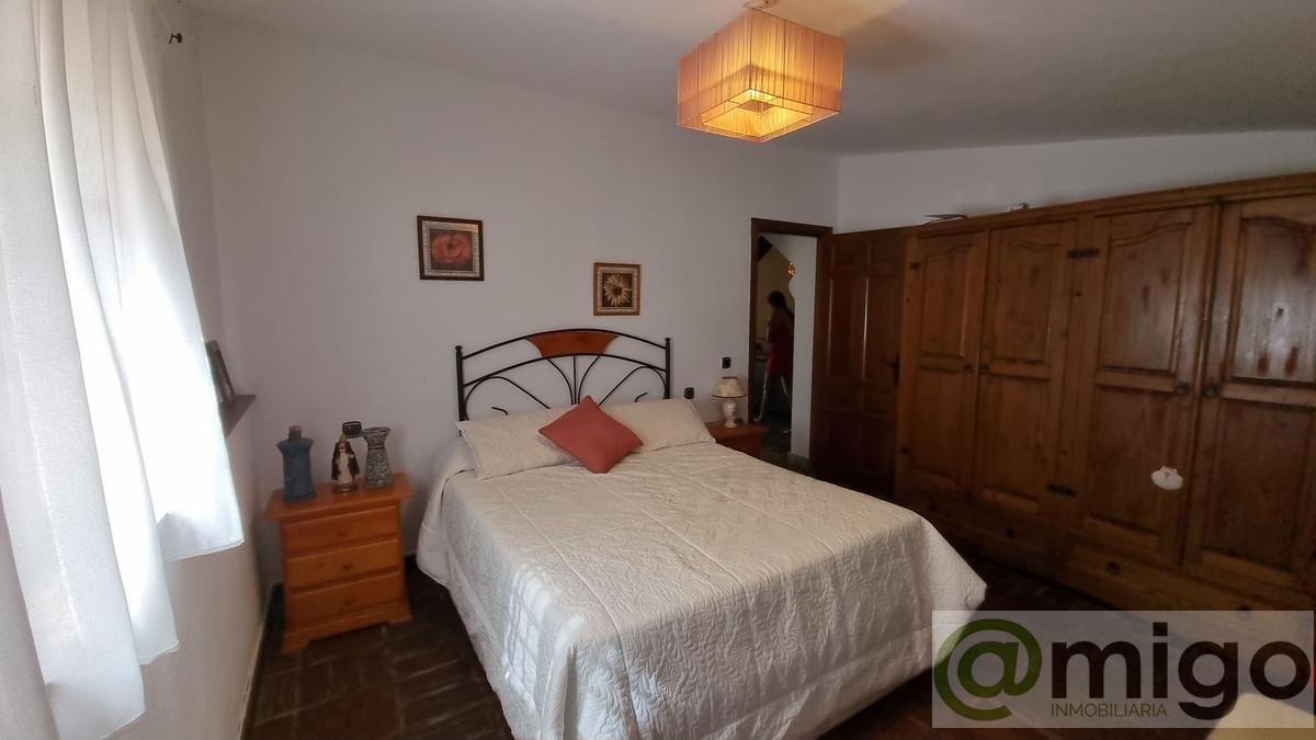 For sale of villa in Casares