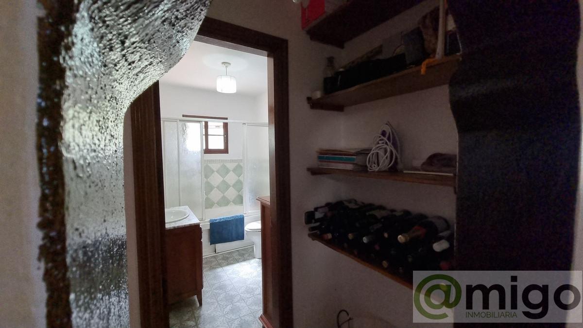 For sale of villa in Casares