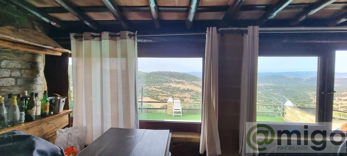For sale of villa in Casares