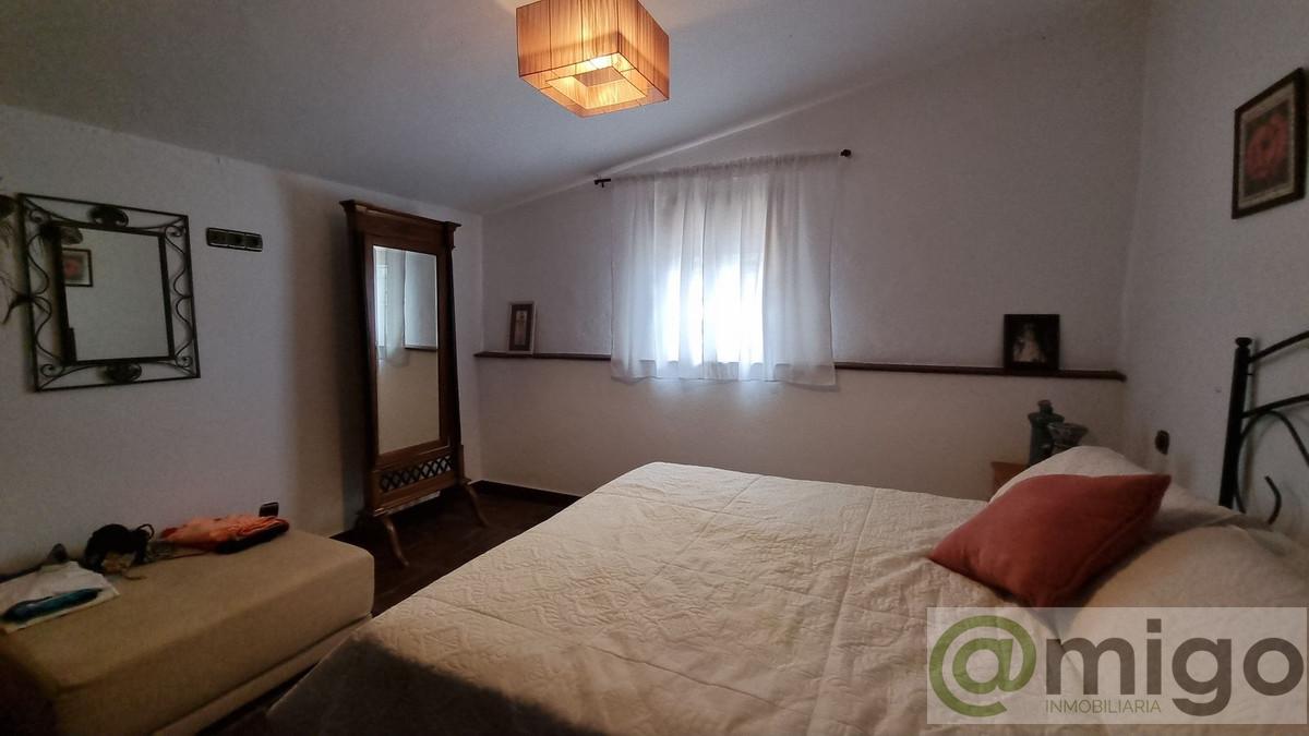 For sale of villa in Casares