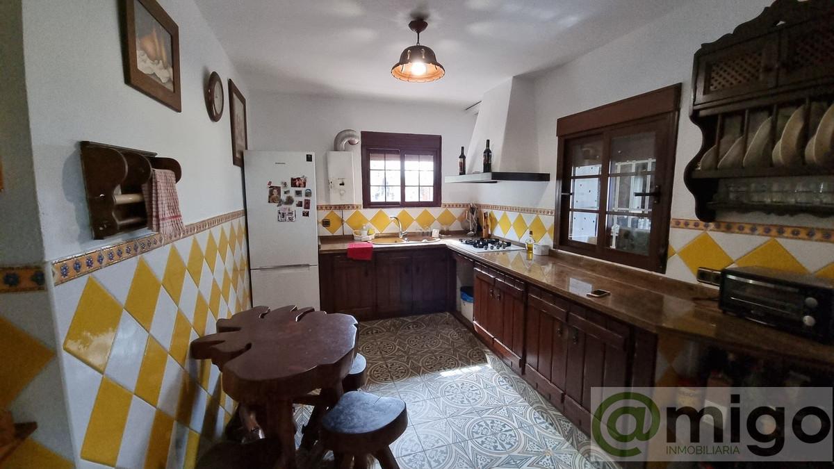 For sale of villa in Casares