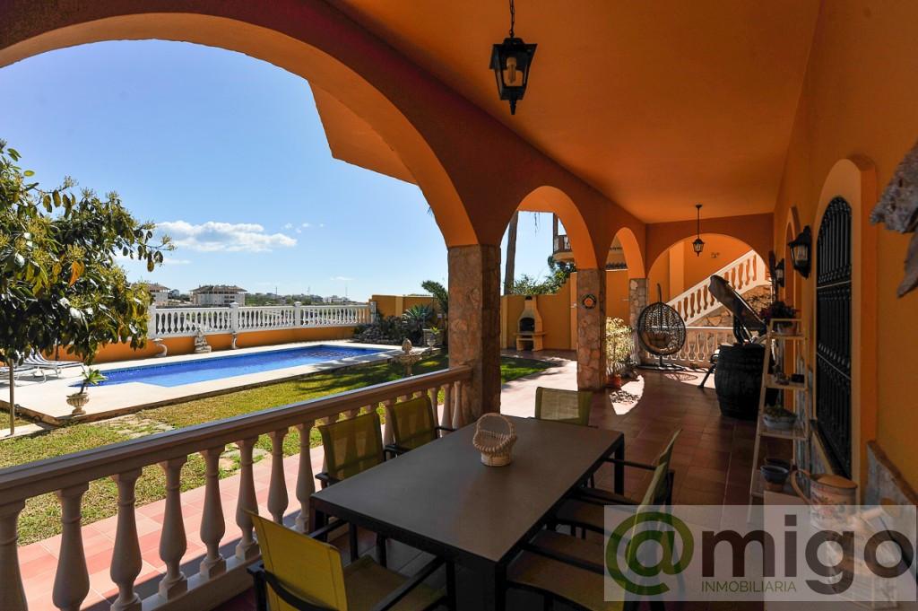 Продажа от

 Виллa на Mijas Costa