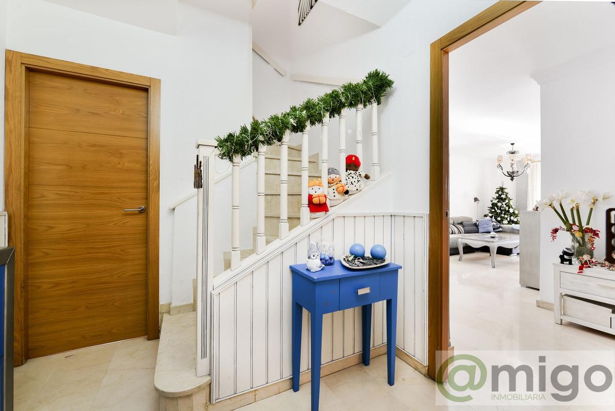 For sale of apartment in Estepona
