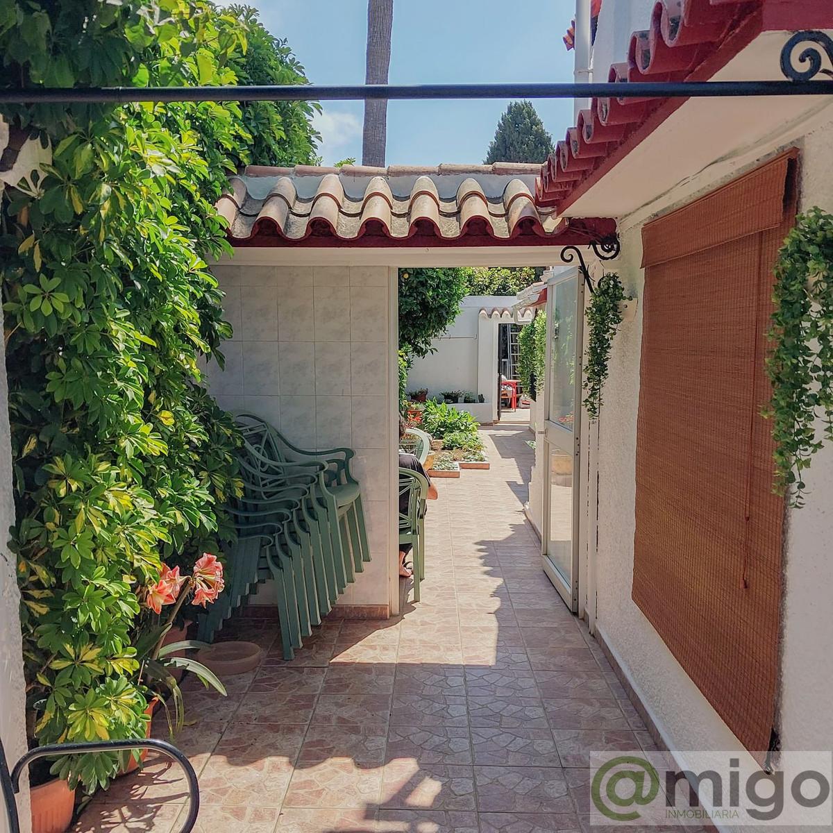 Venta de villa en Costabella