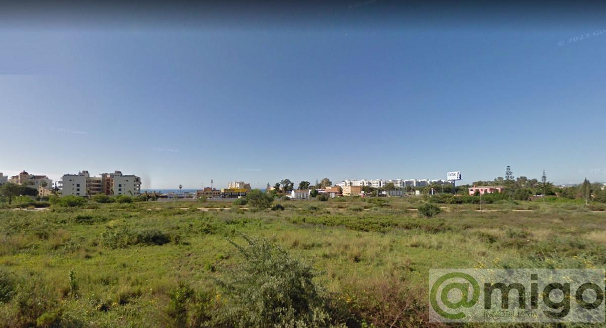 Venta de terreno en Selwo