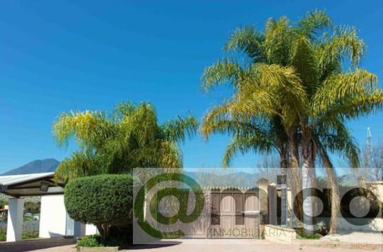 Продажа от

 Виллa на Estepona