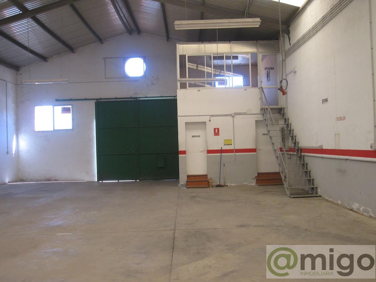 For sale of commercial in Estepona