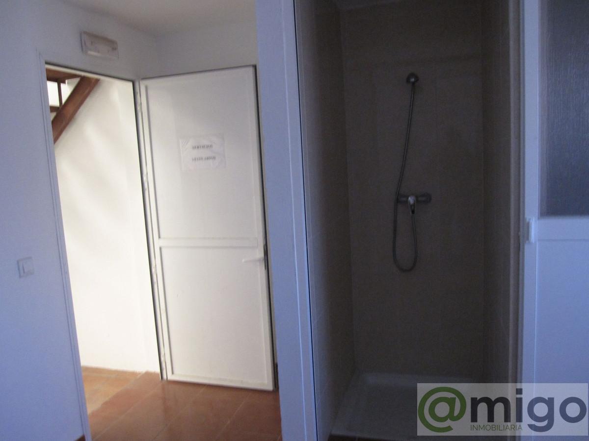 Venta de local en Estepona