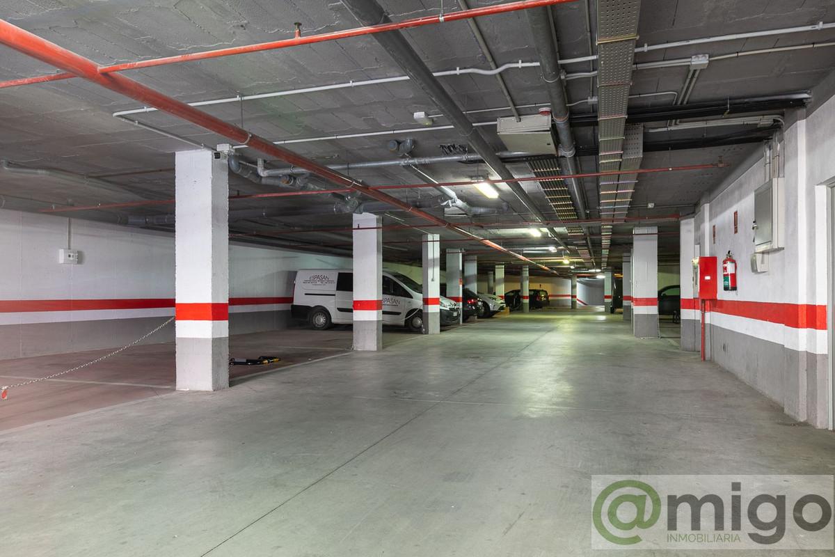 For sale of commercial in Marbella