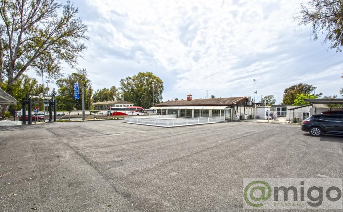 For sale of commercial in Marbella