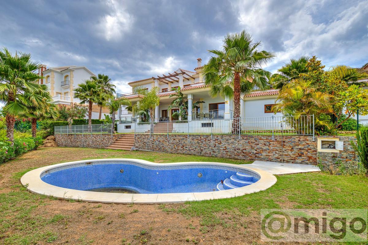 For sale of villa in La Cala Golf