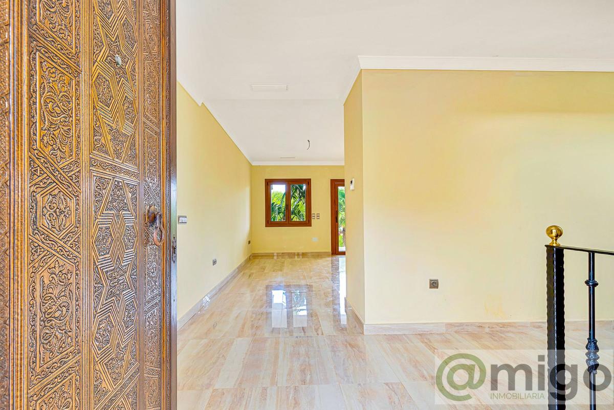For sale of villa in La Cala Golf