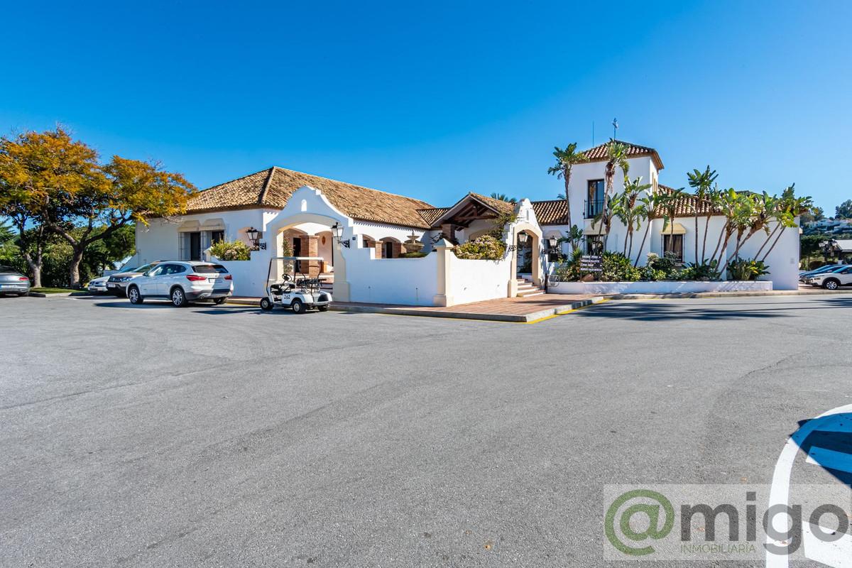 For sale of villa in La Cala Golf