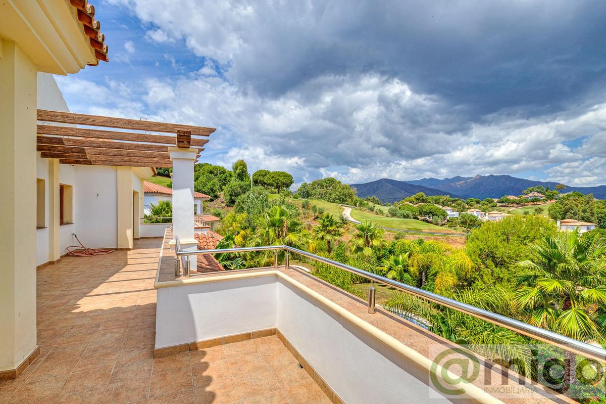 For sale of villa in La Cala Golf