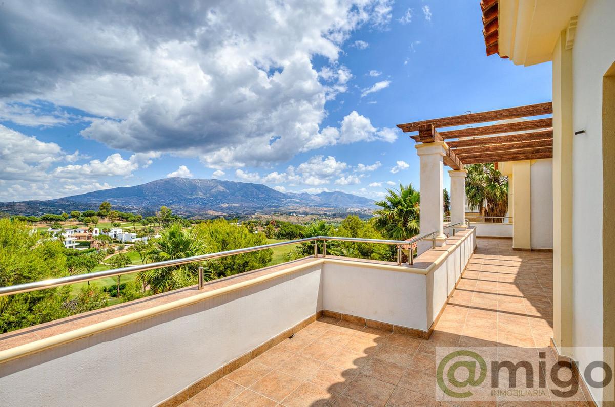 For sale of villa in La Cala Golf