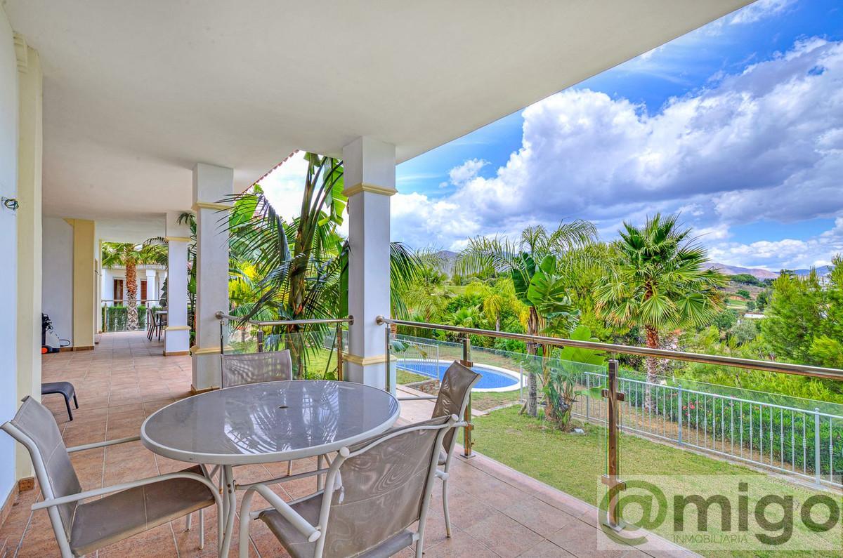 For sale of villa in La Cala Golf