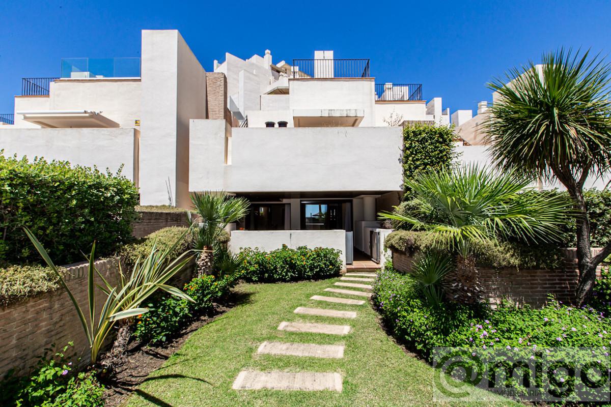 For sale of apartment in Estepona