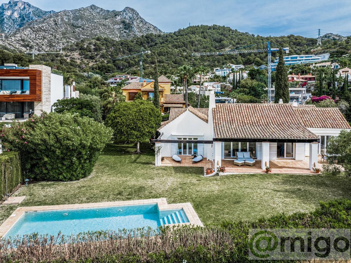 For sale of villa in Marbella