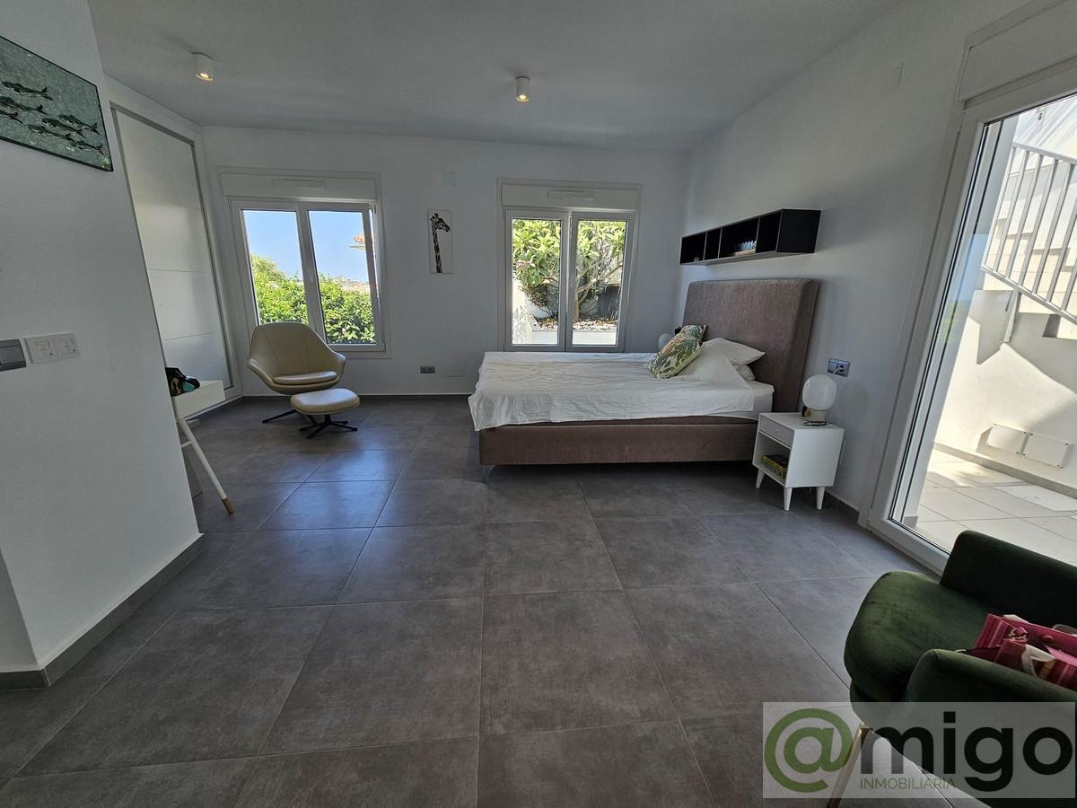 Venta de villa en La Cala de Mijas