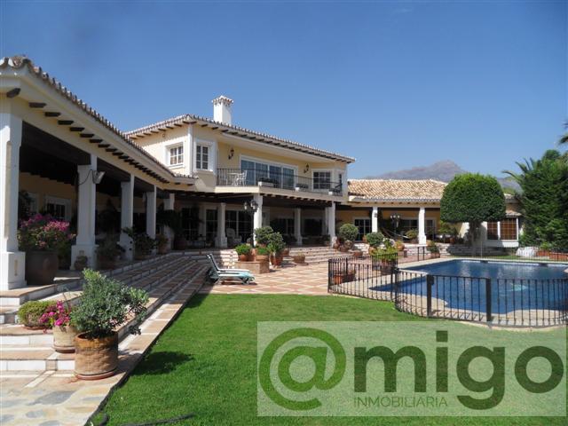 Продажа от

 Виллa на Marbella