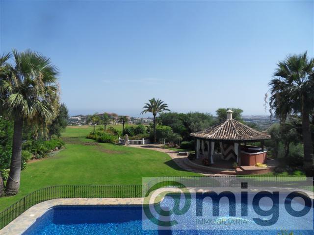 Продажа от

 Виллa на Marbella