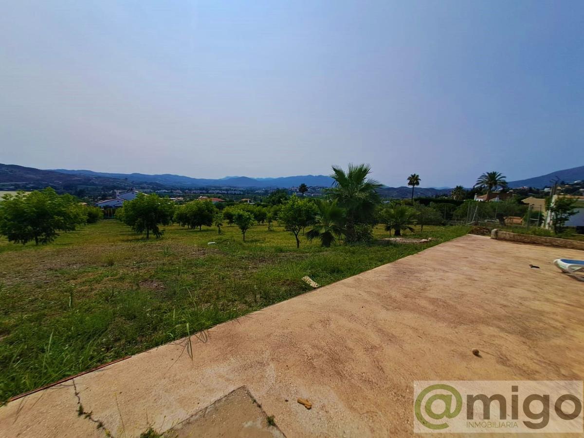 Venta de villa en Las Lagunas