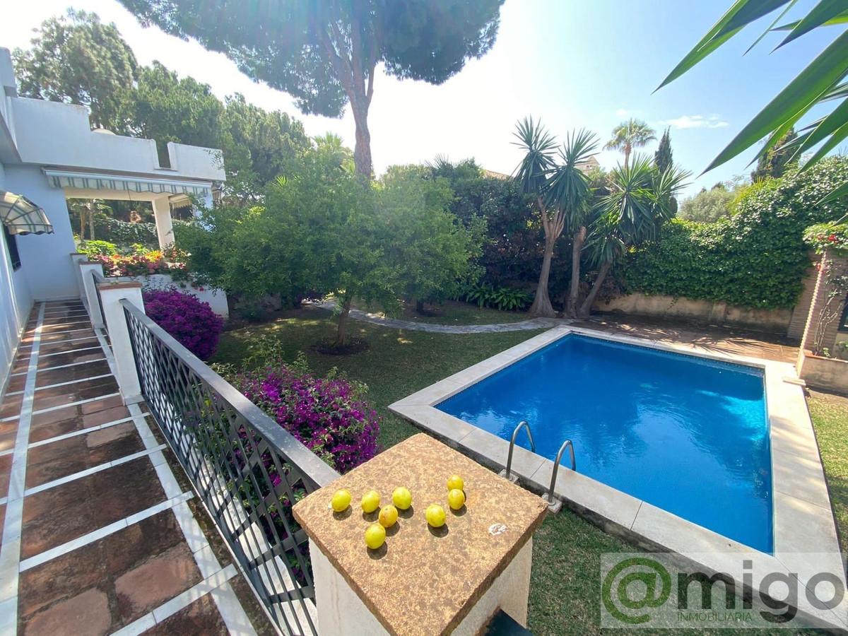 For sale of villa in Marbella
