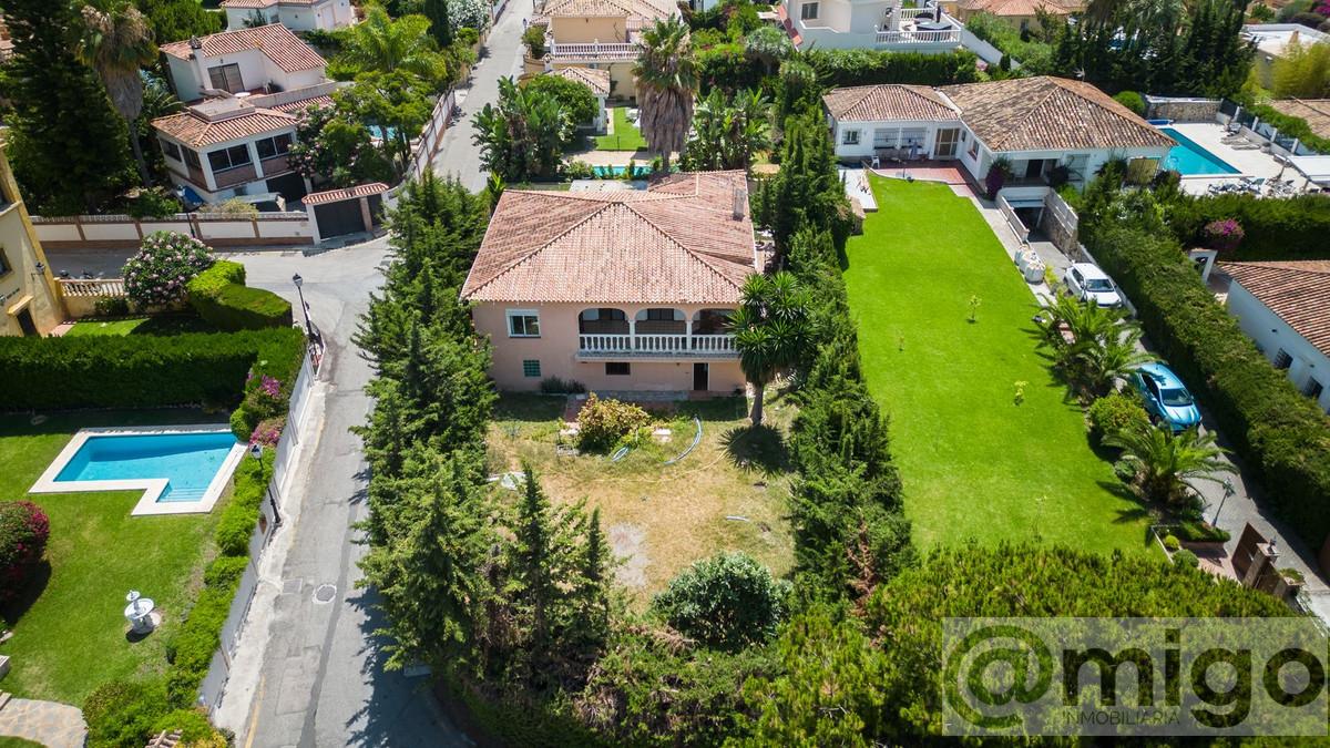For sale of villa in Marbella