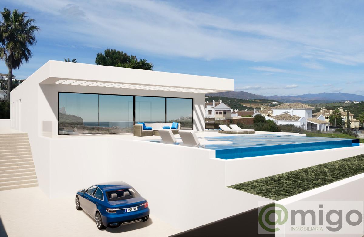 For sale of villa in Casares Playa