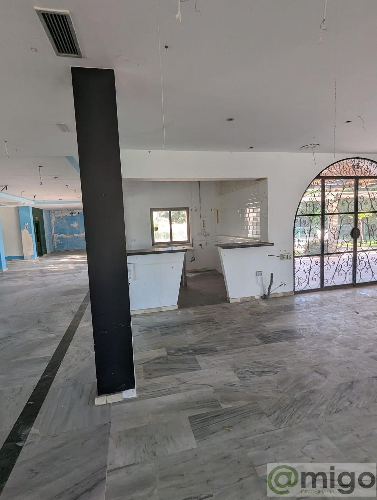 Venta de local en El Paraiso