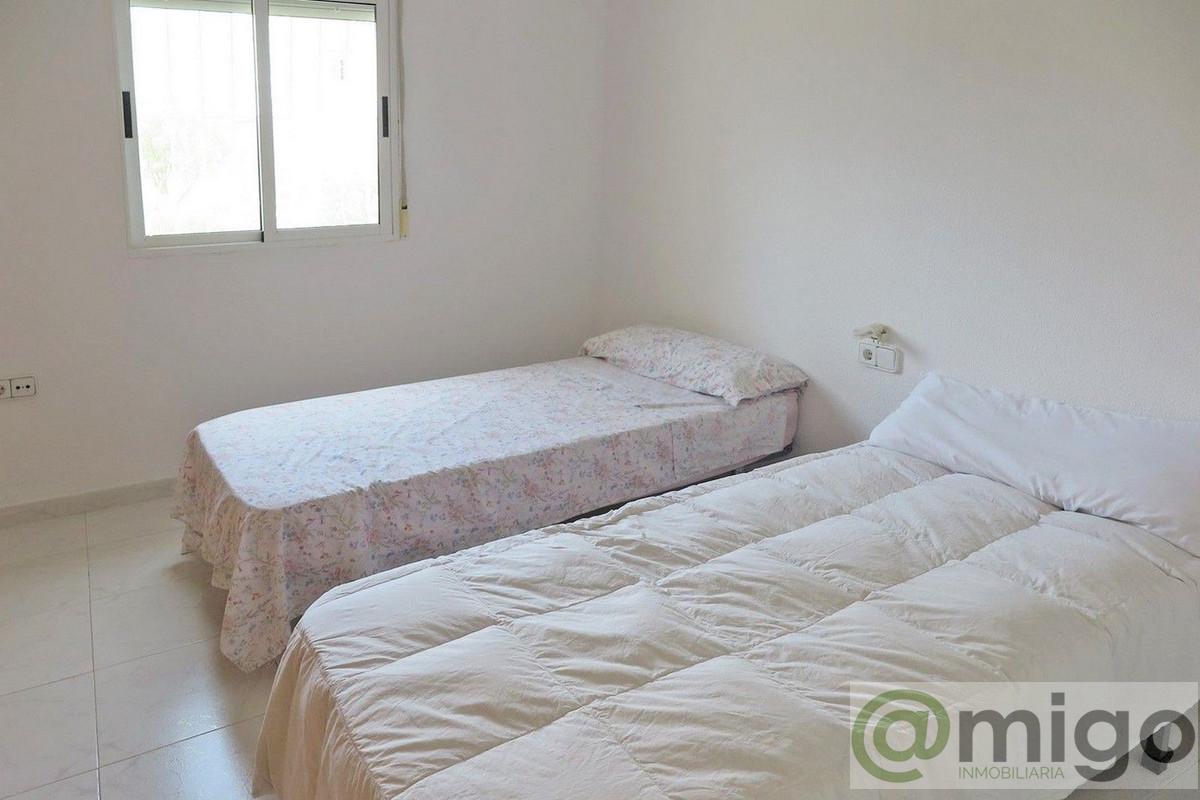 For sale of villa in Estepona